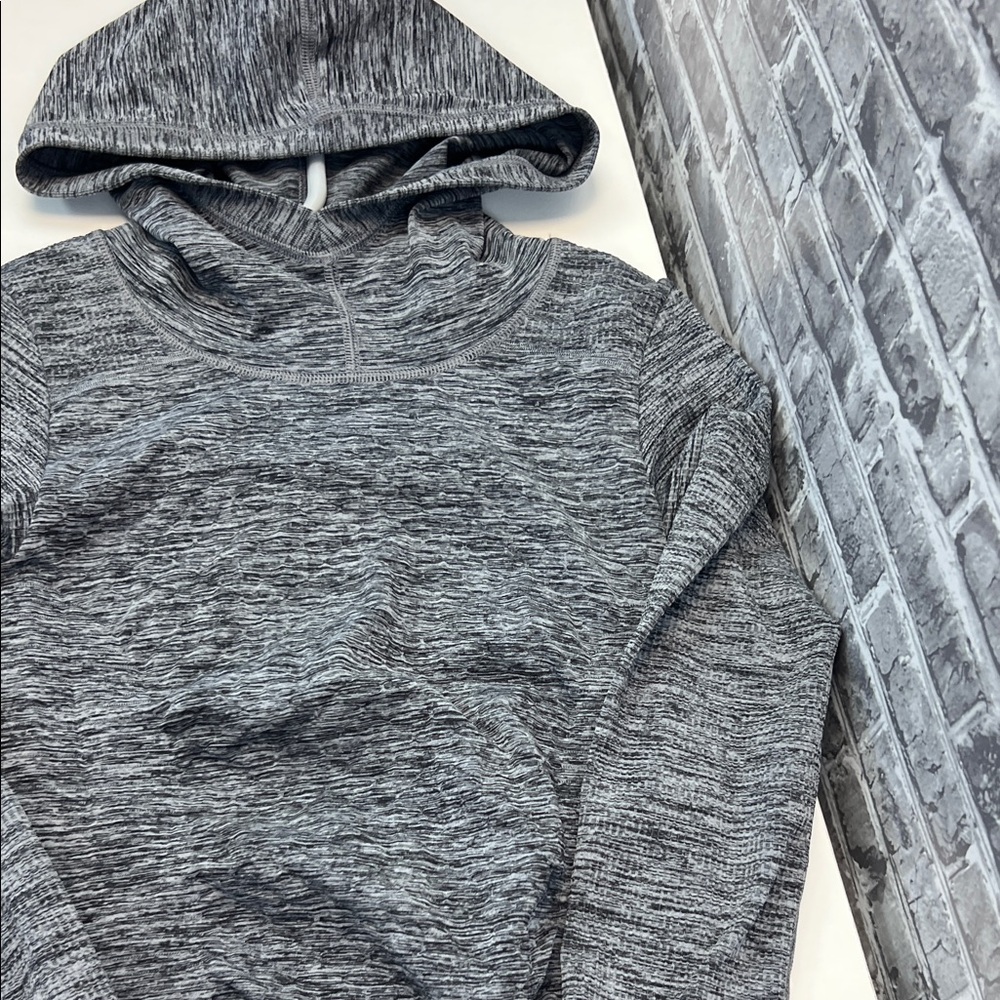 Athleta Gray Long Sleeve Hooded Top - Picture 7 of 7